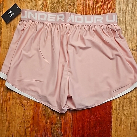 Under Armour women's shorts - Picture 2 of 3